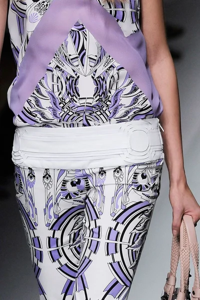 Look 63